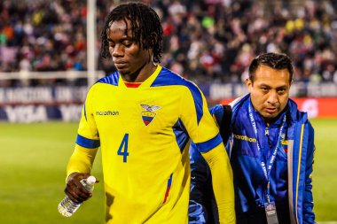HARTFORD - 10 Ekim: Ekvator oyuncusu Juan Carlos Parades, ABD 'nin Hartford kentindeki Rentschler Field Stadyumu' nda ABD Erkekler Milli Takımı Ekvador 'a karşı oynadığı Uluslararası Dostluk karşılaşmasında.