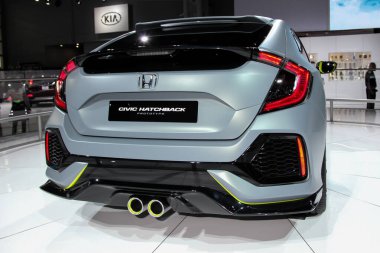 NEW YORK - 23 Mart 2016: 2016 New York Uluslararası Otomobil Fuarı 'ndaki Honda Civic Hatchback prototip sergisi 25 Mart - 3 Nisan 2016 tarihleri arasında New York, New York' ta devam ediyor.