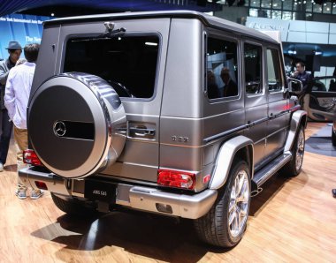 NEW YORK, New York, ABD - 1 Nisan 2015: Mercedes Benz 2015 New York Uluslararası Otomobil Fuarı 'nda New G-65 numaralı sergi, 3-12 Nisan 2015 tarihleri arasında New York, New York' ta halka açık gösteri devam etmektedir..