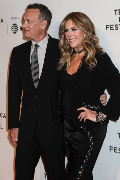 New York April Rita Wilson Dan Tom Hanks Menghadiri Penayangan — Stok Foto