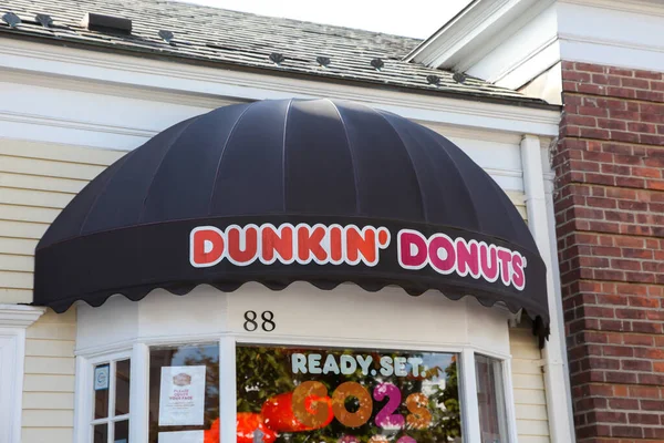 New Canaan Abd Ekim 2020 Dunkin Donuts Tabelası Elm Caddesi — Stok fotoğraf