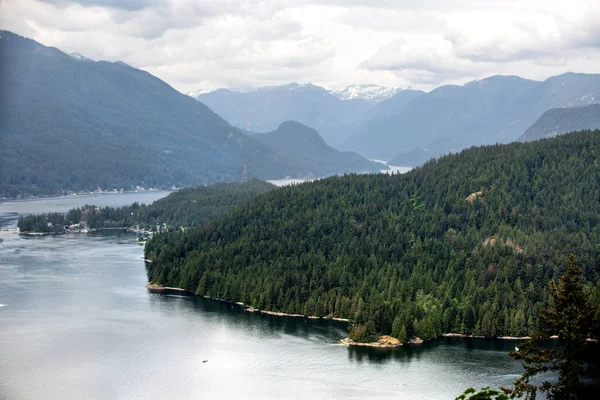 Burnaby yeşil dağ, Vancouver Bc Island view, Kanada için görünümden