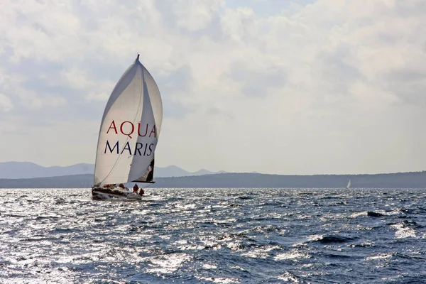 Split Vis Croácia Outubro 2010 Veleiro Aqua Maris Durante Regata — Fotografia de Stock