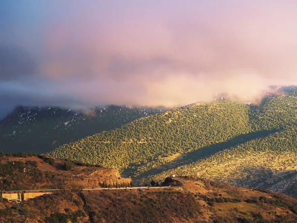 Günbatımı Dağ Köy Arachova Yunanistan — Stok fotoğraf