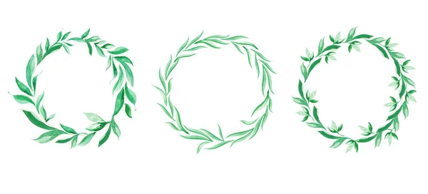 Yapraklardan yapılmış suluboya çelenk. Suluboya yeşil yapraklı çelenk. Basit yapraklı el boyası. Düğün tasarımı.