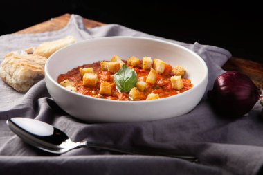 domates çorbası ev şık