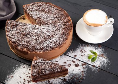 Kara Orman el yapımı kek