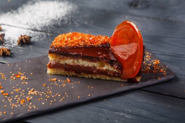 Kara Orman el yapımı kek