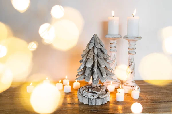 Arbre Noël Décoré Bois Blanc Avec Des Bougies Des Lumières — Photo