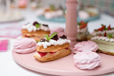 Şef tatlılar Doğum günü için sipariş