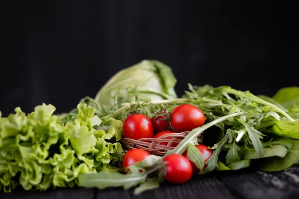 Dieetvoeding voor alle, rijpe en gezonde groenten uit je tuin — Stockfoto