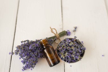 Aromatik lavanta organik kozmetik. doğal ürün. Lavanta yağı.