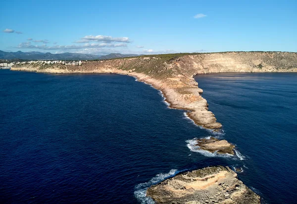 Letecká Dron Fotografie Ribell Skalnaté Pobřeží Klidné Středozemní Moře Zálivu — Stock fotografie