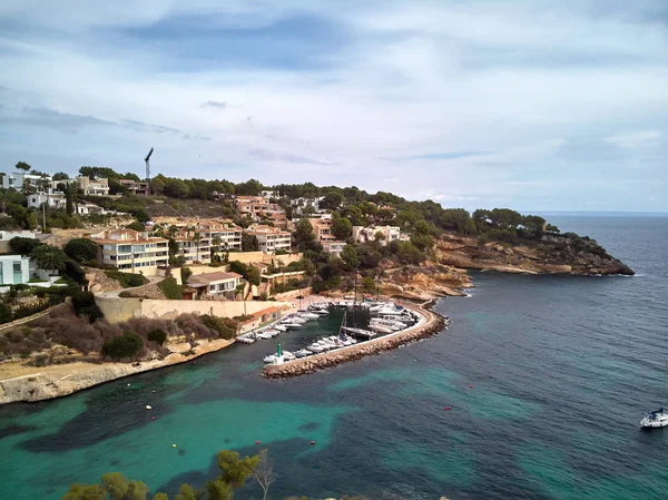 Vista Aérea Pintoresca Cala Del Mago Mallorca Hermosas Aguas Verdes — Foto de Stock
