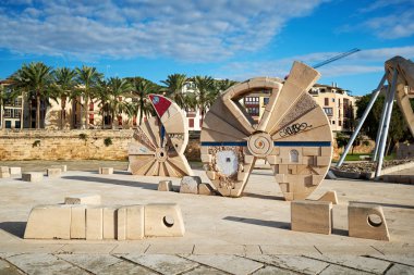 Mayorka Adası, İspanya - 4 Kasım 2018: Taş inşaat ünlü Palma de Mallorca Cathedral yakınındaki. Mayorka, Balear Adası. İspanya