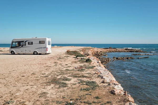 Yalnız Camper Torrevieja Sahil Şehri Istasyonunda Costa Blanca Alicante Spai — Stok fotoğraf