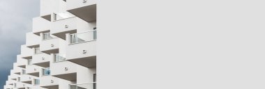 Ibiza Panoramik görüntü beyaz modern ev. İspanya