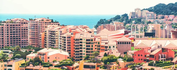 Panorámás kilátás a Fontvieille-i építészetről. Monacói Hercegség — Stock Fotó