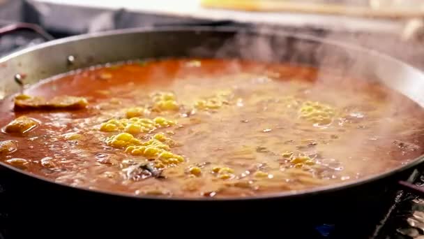 Close Zeitlupe Video Von Köstlichen Traditionellen Spanischen Küche Meeresfrüchte Paella — Stockvideo