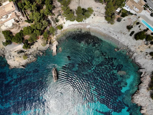 Cala en CRANC rotsachtige kust in de Palma de Mallorca — Stockfoto