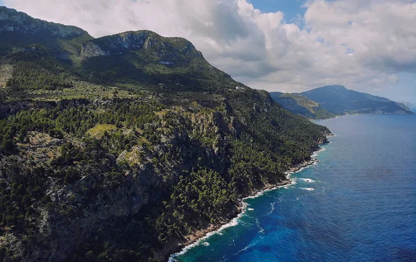 Son Marroig kayalık kıyı şeridi pitoresk hava fotoğrafı — Stok fotoğraf