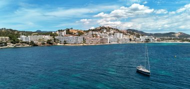 Hava fotoğrafı Santa Ponsa küçük turistik yamaç tatil kasabası