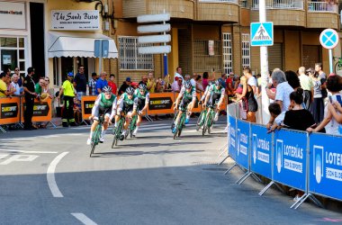 Bisikletçi yarışçılar La Vuelta yarışmasına katılıyor