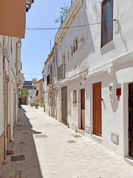 Affascinante Stradina Bianca Durante Calda Giornata Estiva Della Località Turistica — Foto Stock