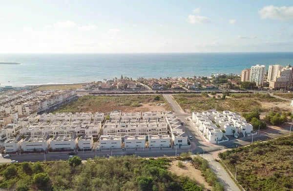 Luftbild Moderne Küstenreihenhäuser Der Touristischen Stadt Torrevieja Küste Und Mittelmeer — Stockfoto
