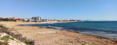 Torre La Mata kumlu plajı ve Akdeniz. Torrevieja. Alicante ili, Costa Blanca, İspanya