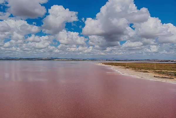 Schöne Luftaufnahme Des Salzsees Von Torrevieja Bei Sonnigem Tag Wolken — Stockfoto