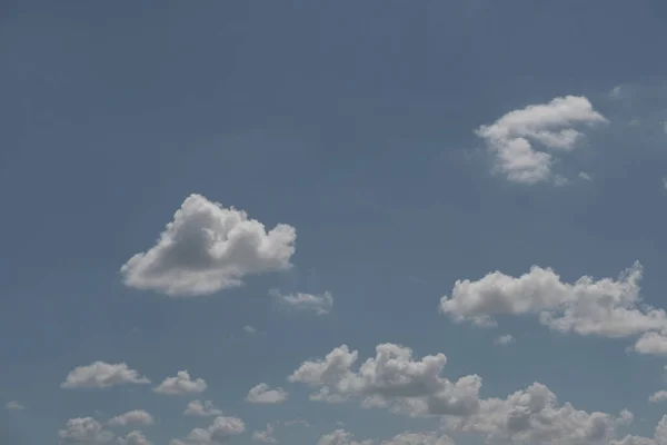 White Fluffy Clouds Blue Sky Background — Stock Photo, Image