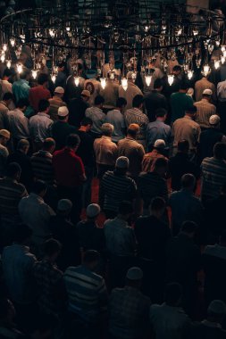 Istanbul, Türkiye - Eylül 2, 2008: Eyüp Camii Istanbul'da Müslümanlar için önemli bir yeri olan dua