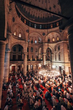 Istanbul, Türkiye - Eylül 2, 2008: Eyüp Camii Istanbul'da Müslümanlar için önemli bir yeri olan dua