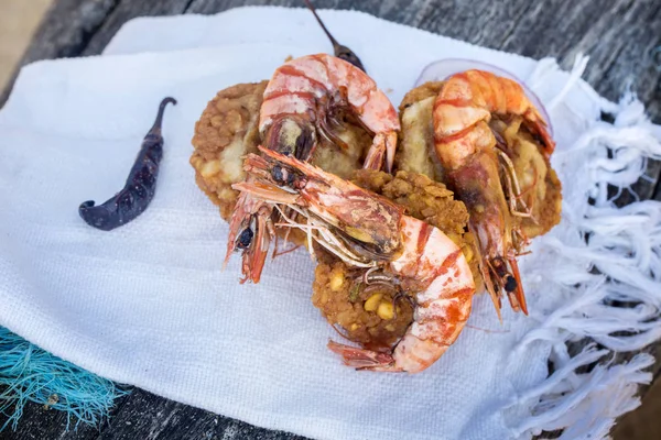 Spicy prawns with cutlets