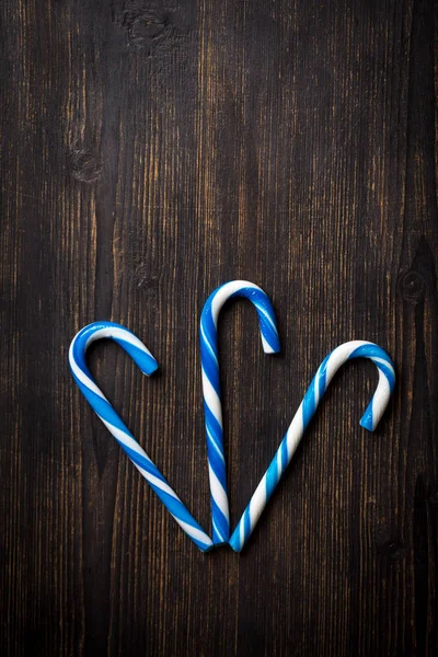 Drei blaue Bonbons — Stockfoto