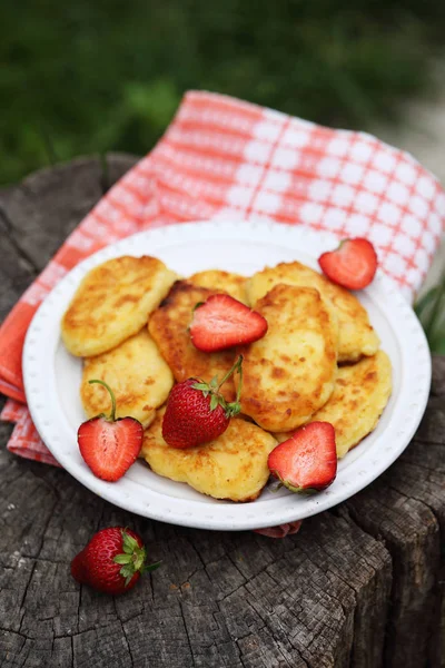 Pancakes Cottage Cheese Strawberries — Stock Photo, Image
