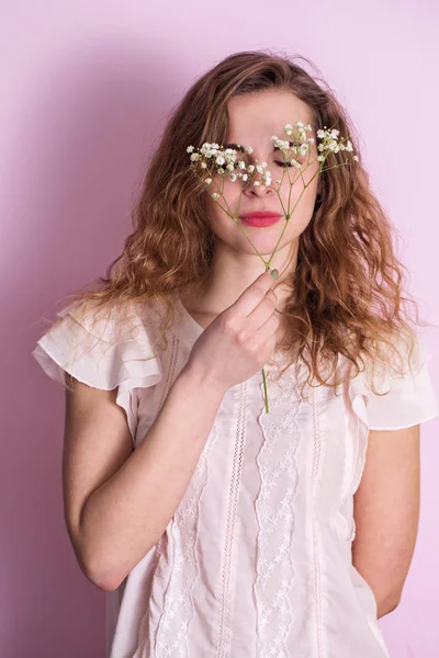 Beautiful Woman Holding Branch White Gypsophila — Stock Photo, Image