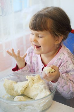 hamur ile Pastel tonlama fotoğraf koşan kız
