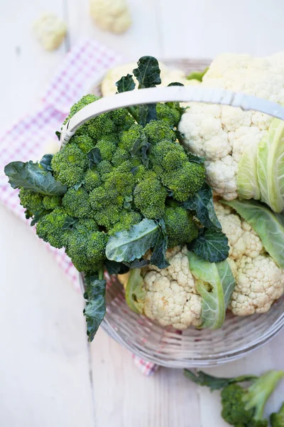 Régi Fából Készült Asztal Egészséges Étel Különböző Zöldségek — Stock Fotó