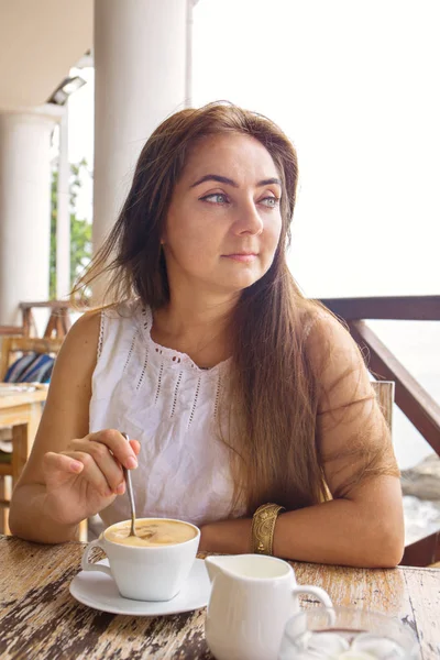 Woman Drinking Cappuccino Cafe — Stock Photo, Image