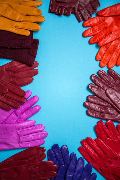 Mooie Heldere Handschoenen Gemaakt Van Echt Leer Voor Vrouwen — Stockfoto