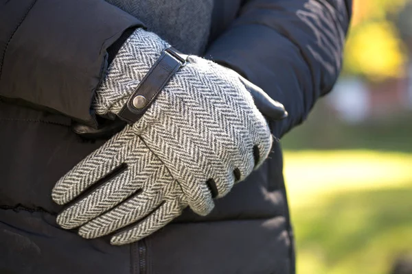 Black leather men\'s gloves with herringbone fabric inserts
