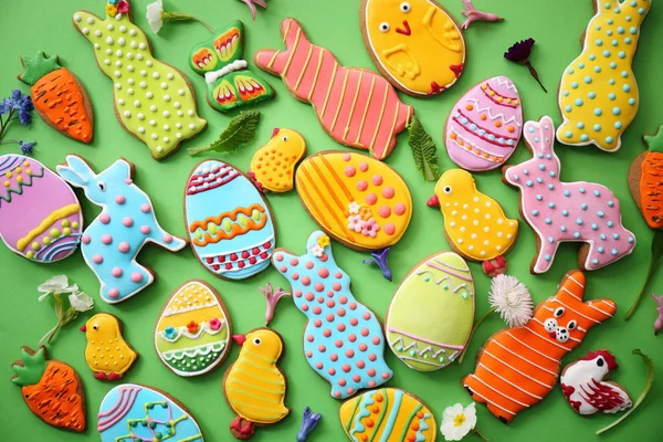 Easter Variety Cookies Green Background Top View — Stock Photo, Image