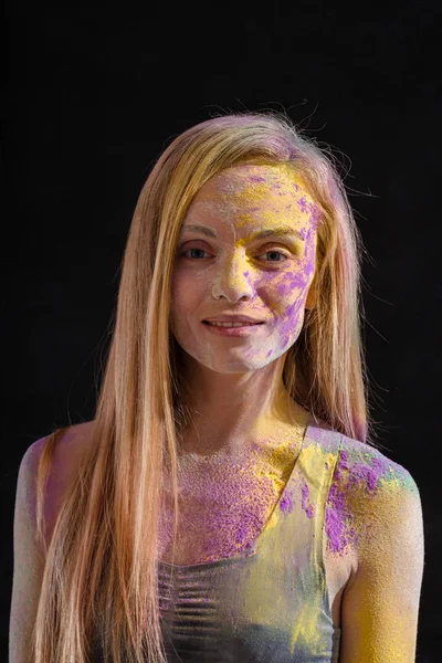 Retrato Una Mujer Holi Pintura Sobre Fondo Negro —  Fotos de Stock