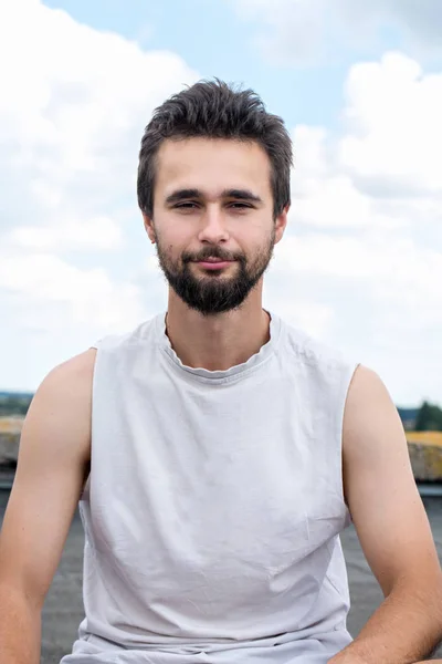 Retrato Jovem Com Close Barba — Fotografia de Stock