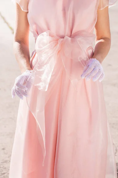Женщина Кружевных Белых Перчатках Ручной Работы Стиле Ретро — стоковое фото