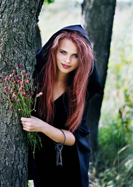 Young Beautiful Witch Gathers Herbs Potions — Stock Photo, Image