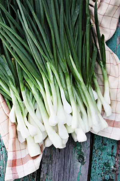 Fresh Green Onions Wooden Table — Stock Photo, Image