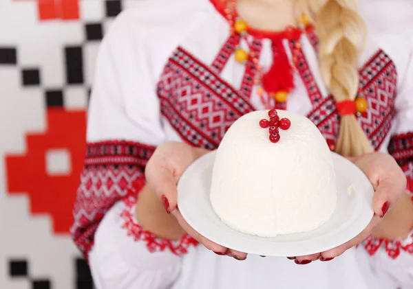 Traditionelle Quark Osterdessert Mit Preiselbeeren Ukrainischen Russischen Stil Mit Gefärbten — Stockfoto